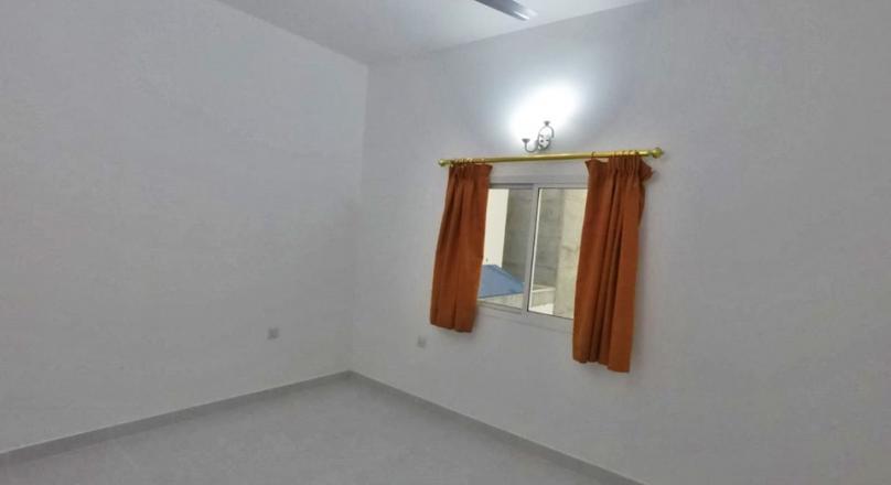 Three bedrooms Unfurnished flat for rent in Galali