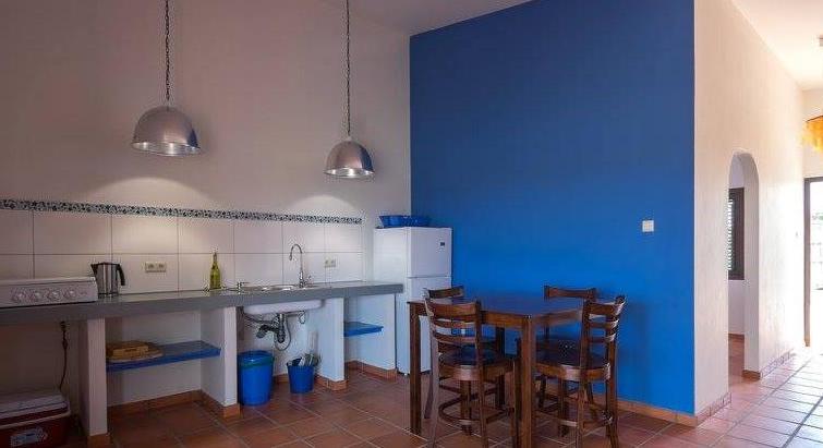 The furnished apartment is centrally located in the Suffisant district 