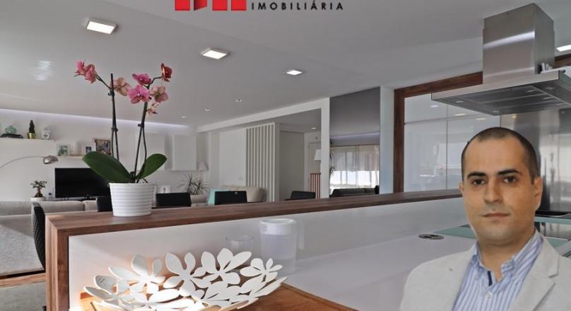 Sale of Apartment T3 + 1, Póvoa de Varzim Beach
