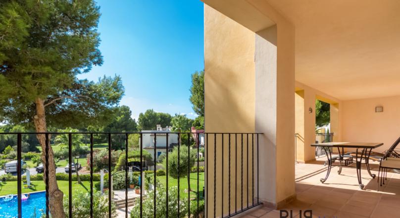 Santa Ponsa. Between the golf courses and Port Adriano. Apartment. Fully furnished.