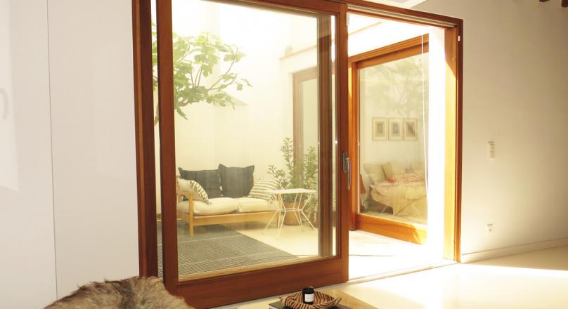 n the middle of the old town. A few minutes to the beach. Luxuriously renovated.