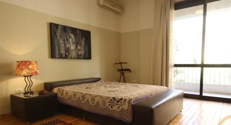 Apartment For Rent Fully Furnished in Maadi Sarayat