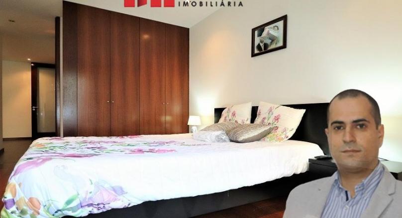 SALE OF SEMI NEW APARTMENT, WITH TERRACE, AVER-O-MAR BEACH, PÓVOA DE VARZIM