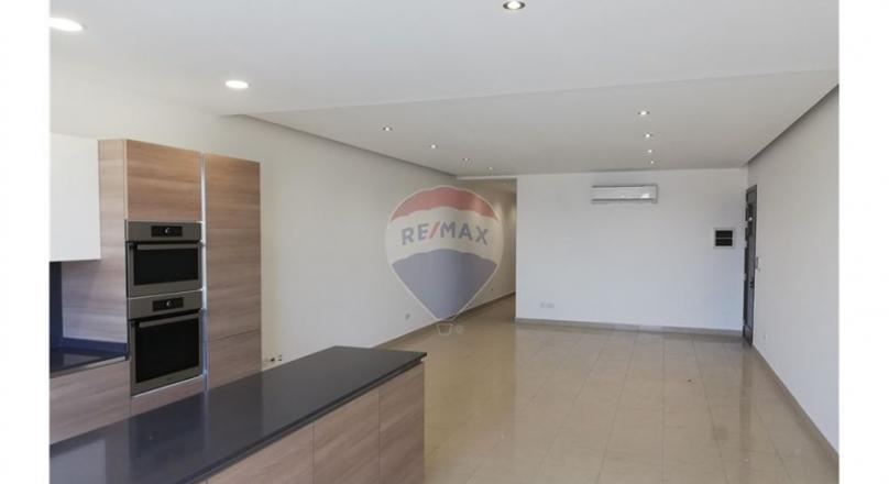 Apartment - Luqa, Malta