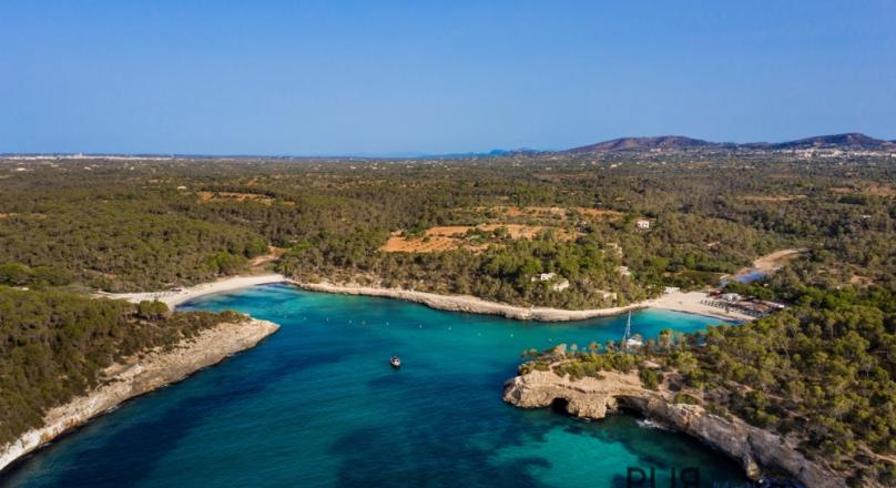 Cala D'Or. New apartments. Small but nice. and especially chic. Construction started.