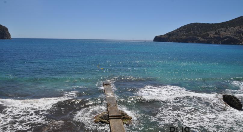 Penthouse. Apartment with sea and panoramic views. 100 meters to the sea.