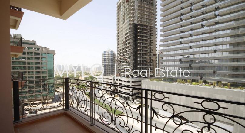 Properties for Sale in Dubai : Immaculate One Bed in Canal Residence