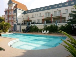 We have a stunning fully furnished apartment for rent available in kololo