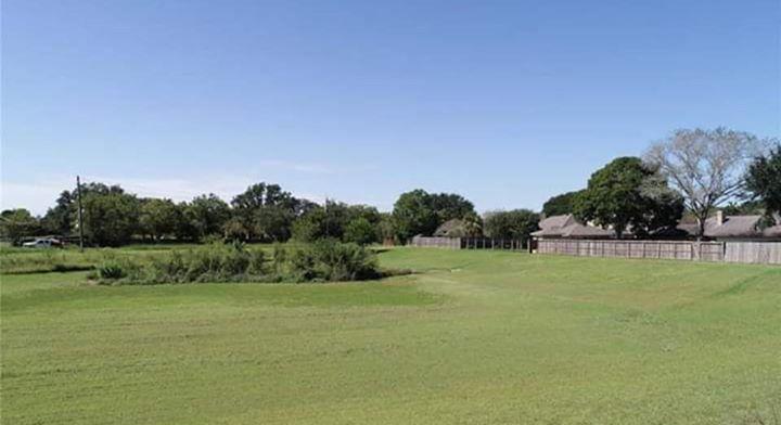 Impressive Residential Lot in Pasadena!
