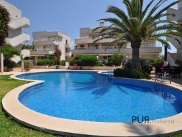Camp de Mar. 100 meters to the water. 400 meters to the next green. Apartment. With ocean view.