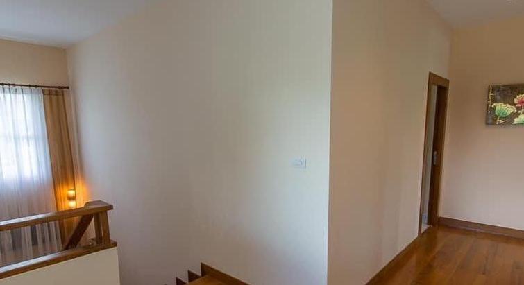 REDUCED - OFFER-3 bedroom pool