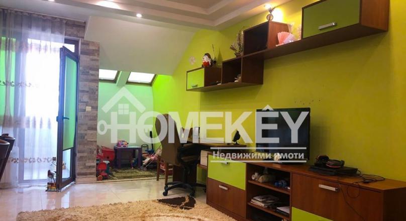 FULLY FURNISHED AND FURNISHED! SPACIOUS DAILY TRACT!