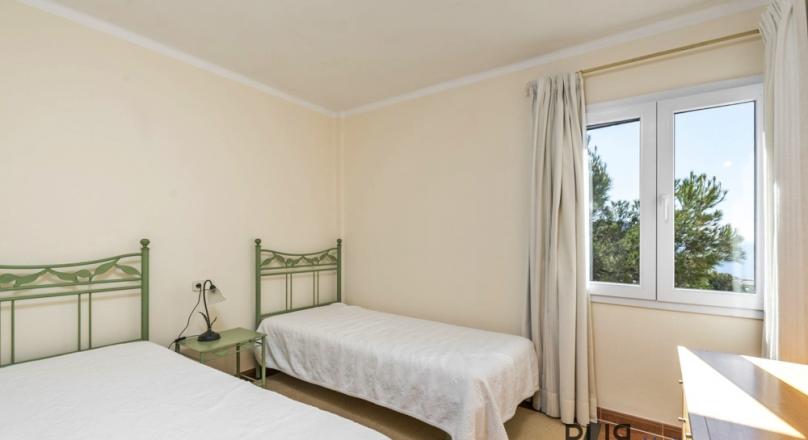 Penthouse in Port d'Andratx in small complex with great views.