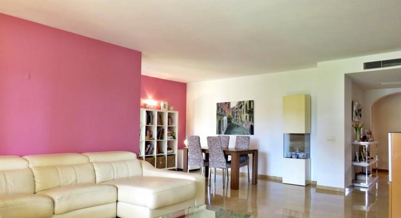 Santa Ponsa. Groomed. Bright. Generous floor plan. Your new apartment in Santa Ponsa.