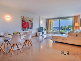 Sol de Mallorca. In the most stately complex. A really big apartment.