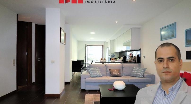 SALE OF SEMI NEW APARTMENT, WITH TERRACE, AVER-O-MAR BEACH, PÓVOA DE VARZIM