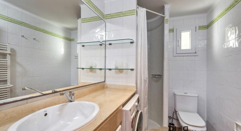 Penthouse in Port d'Andratx in small complex with great views.