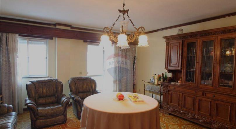 Apartment T5 not Silves center!