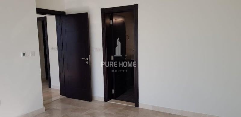 Exclusive Offer !! Unique Large sized 1 Bedroom and Maid Room