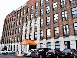 Beautiful condo in The Glendale! 7618 69th Pl, Glendale NY.