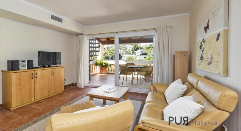 Penthouse in Port d'Andratx in small complex with great views.