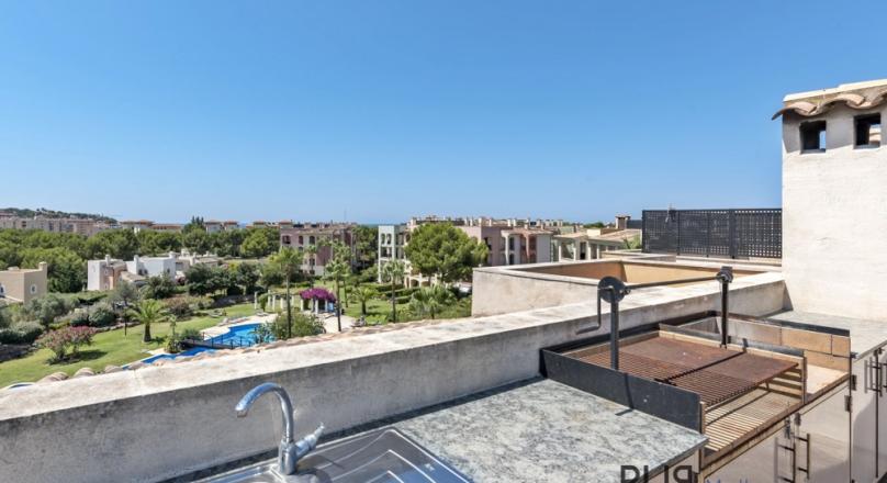 Santa. Large penthouse - apartment. Ideal for golfers.