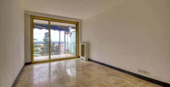 Apartment front of sea in Cannes France