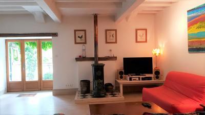 House 10 rooms 218 m² for rent in Montaigu de quercy