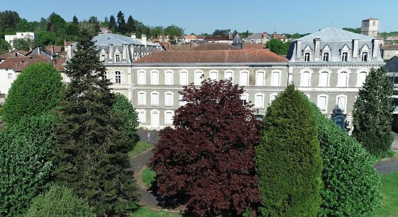 New Luxurious Apartments in a Building and City Steeped in History and Character