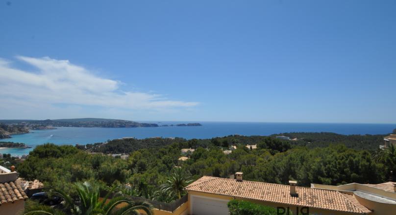 Good morning Paguera. Big apartment. With panoramic sea view.