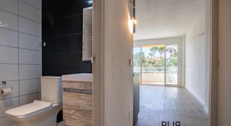 Illetas. In demand location. Small apartment. Renovated. Just move in.
