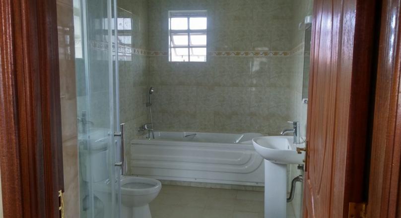Runda Paradise Maisonettes – Kiambu Rd (4Bedroom all ensuite with DSQ) for sale and Rent