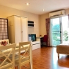 A 30Sq M Studio room on 4 floor at Oneplus condominium.