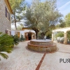  Villa. With a lot of charisma. A lot of space. Attractive outdoor area. Just real mallorquin.