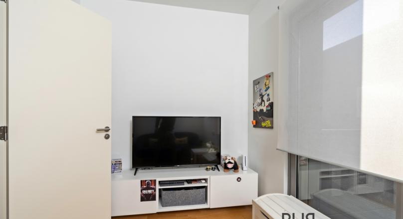 Son Vida. Live and work. Palmanah. Modern. Contemporary. And. The price is right.