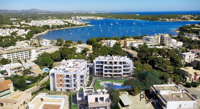 Porto Colom. Apartments. New building. High quality equipment. Currently under construction.