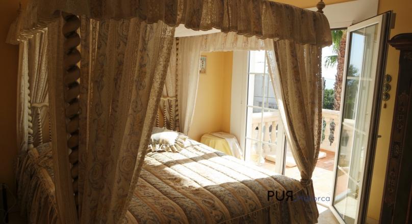 For real lovers. Feel the sea, right after getting up. From your bedroom.