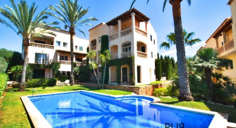 Cozy. Duplex - Apartment. Calonge. Above Cala D'Or.