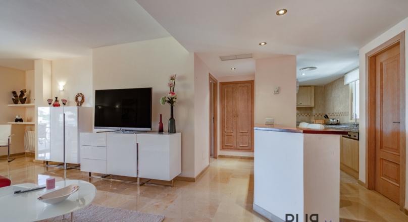 Santa Ponsa. Between the golf courses and Port Adriano. Apartment. Fully furnished.