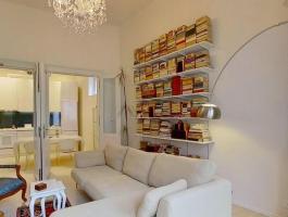 First Premium class Vintage style, on the harp of the Historic Center