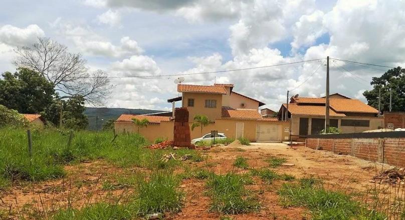 Sale of deeded lot of 360 m2