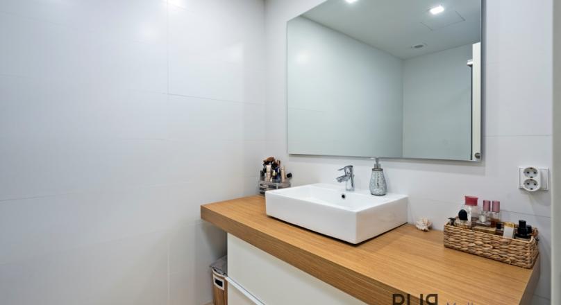 Son Vida. Live and work. Palmanah. Modern. Contemporary. And. The price is right.