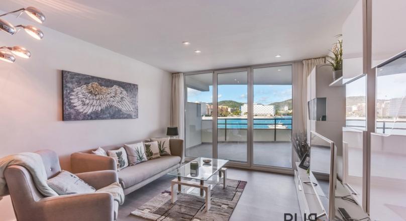 Apartment. Completely renovated. Torrenova. First sea line. Sea view.