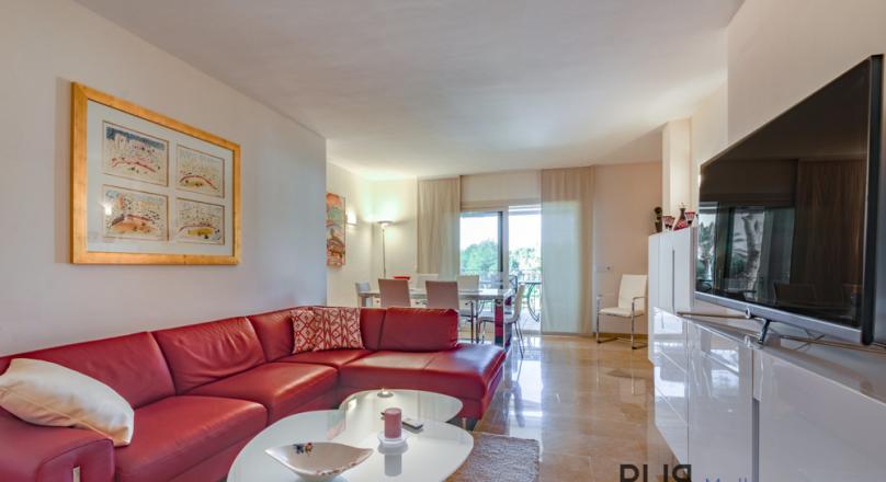 Santa Ponsa. Between the golf courses and Port Adriano. Apartment. Fully furnished.