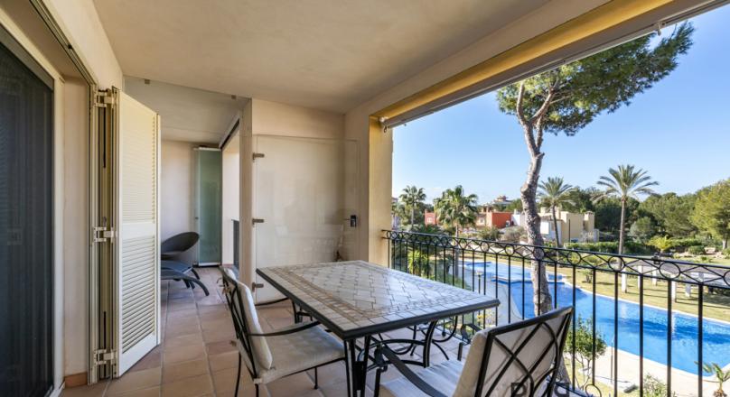 Santa Ponsa. Between the golf courses and Port Adriano. Apartment. Fully furnished.
