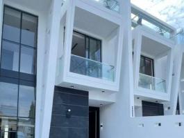 ASTONISHING PROPERLY CARVED 5 BED SEMI-DETACHED DUPLEX WITH CINEMA