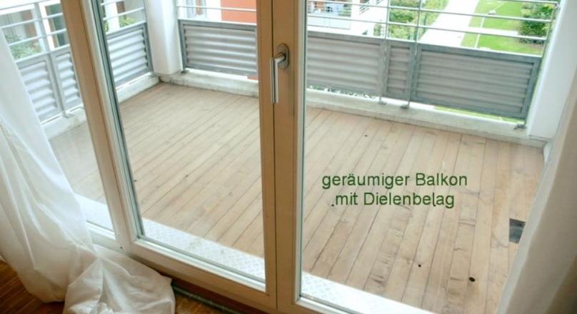 DÜSSELDORF. FOR RENT: Spacious 2 room apartment. Underground parking space. Elevator. Balcony...