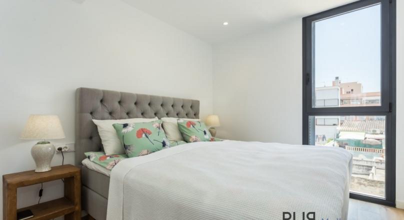 Sea view duplex apartment with roof terrace in El Molinar