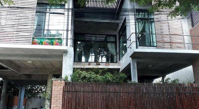 A 240Sq M house with 3bedrooms,Locations Closed toSarawitet Lanna School