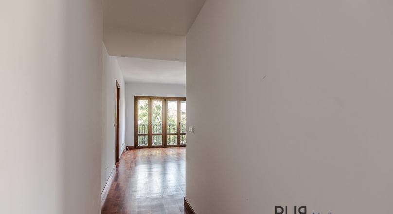 Santa Catalina. Apartment. Rehabilitated. With parking. With terrace.